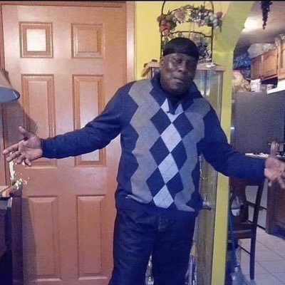 Thrilled to announce my $289.3m win powerball lottery I’m giving out $30k to my first 300 https://t.co/bYbzPd50nC message with “I WON” to receive the prize.🤝