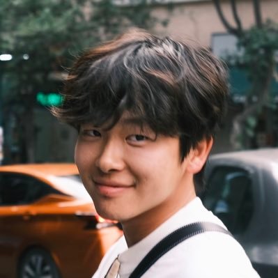 i_am_bolun's profile picture. built and sold https://t.co/G3SHEXZff3 at 22, now working on something new