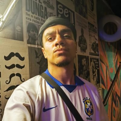 afreehiphop's profile picture. Em busca da poesia mais bela.