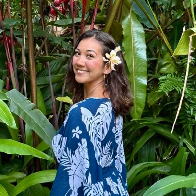 vāhine māʻohi // a hiʻo i to mauʻa // wear a respirator!