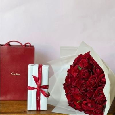 fmd1410's profile picture. أصبحت وحدي بعد رحيلها ليس الغربة بالأوطان لكن الغربة في الروح