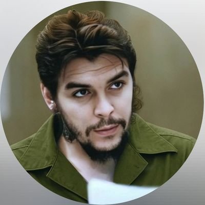 Sığındığım her yer adınla anılır ben girerim sokağı devriyeler basar Bir de gülüşün eklenir kimliğime bide💛 G❤️L 💛T❤️S💛R❤️Y🏆