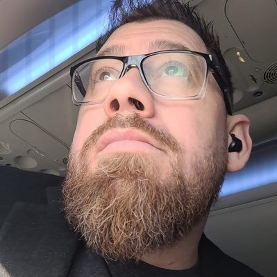Father with 5 Teenagers, Navy Veteran, Digital artist, Storm Chaser, Engaged in politics, World travelled, Full time Student at Arizona State.