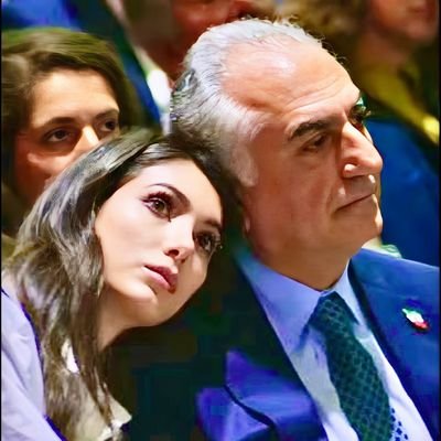 💚اکانت چهارم قبلی ها ساسبند شد💛👑#جاویدشاه👑🥹تا جان در بدن دارم فدایی و عاشق #ایران🤩و #رضاشاه_دوم😍هستم🥹☀️🦁
❤️❤️@PahlaviReza🩵🩵
👇🏻لینک توییت👇🏻