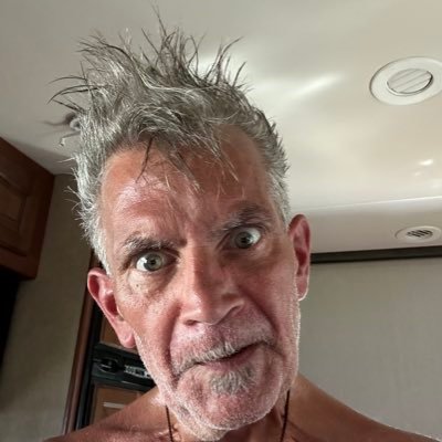 Tom872345981034's profile picture. 