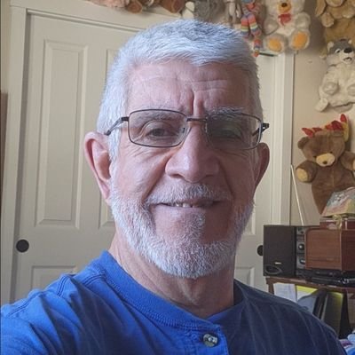 JulioCe89625996's profile picture. Analista permanente de cómo mejorar el mundo y el bienestar de la humanidad.