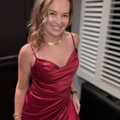 Who says models can't be antique enthusiasts? When I'm not strutting down the catwalk, I'm hunting for rare finds to buy and sell #modelife #antiquelove