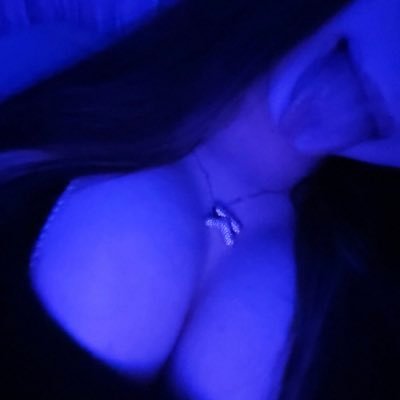 18 only acc is @ameliaxdlol and @sickybf seller | gift cards+ cashapp join https://t.co/IyOKDY08RA for menu