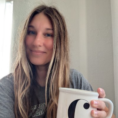 Carinlaw90's profile picture. do good ⚓