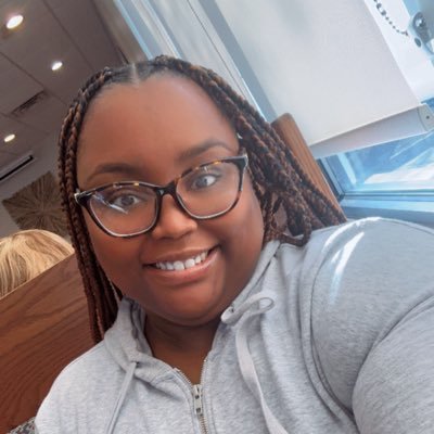 Shaquasiaaaaaaa's profile picture. |Two6| ♋️ Like a butterfly, pretty to see, hard to catch 🦋 ✨