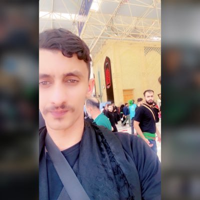 ：مابين حزن وكتمان ضاع العمر ..🤍🥀