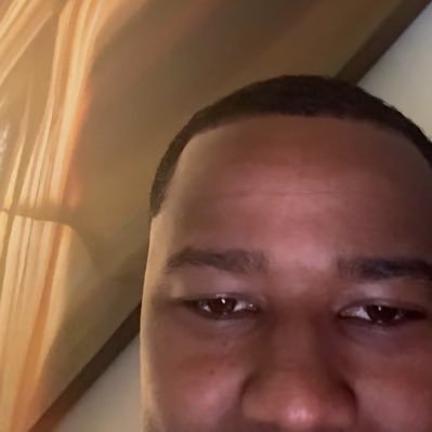 SEXYUNICORNNNN's profile picture. chill guy. here to meet single women, hotwives and couples. curious. FR/EN