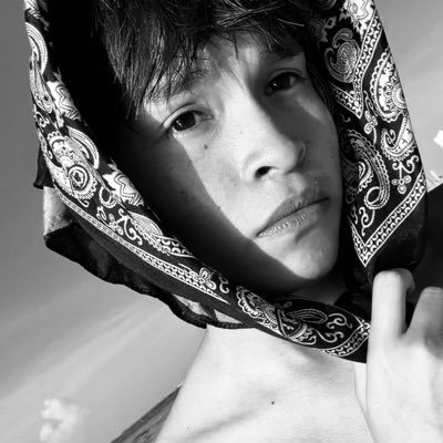 *17y ┆ yeguini & eyekon ┆ ig: emilioohgz 🍒