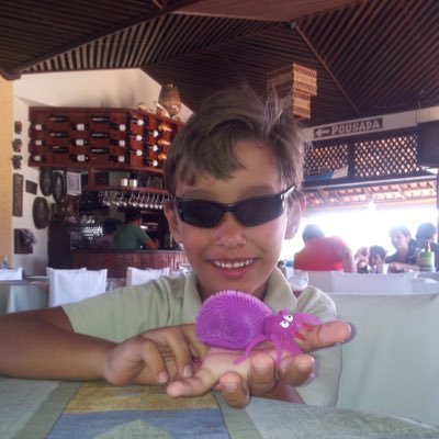 caiolozz's profile picture. 