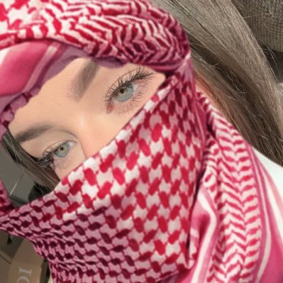 kukixjaa's profile picture. 