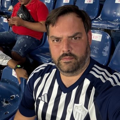 Para todo mal, mezcal, y para todo bien, también; y si no hay remedio litro y medio. 🇺🇸🏴🇩🇪
