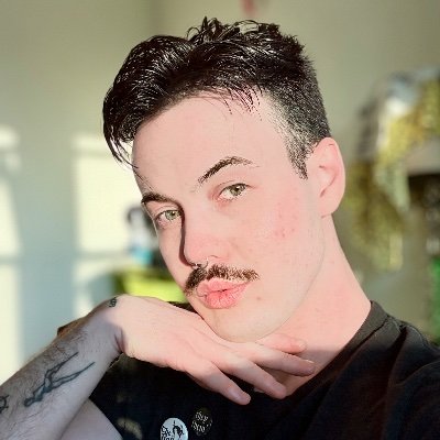 18+ ✨30 (they & he)🏳️⚧️👑⛓️solo polyam fully sober neurospicy kinky immortal femboy pain sl*t demigod 🖤kink performer✨S*W*er of 9-10 yrs & now semi-retired💫