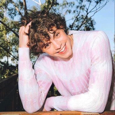 funnymattt's profile picture. just a horny boy | @ge in loc | got sussed