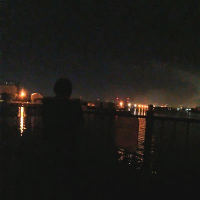 スマホで空とか景色とか撮ってる人。
#間質性肺炎 治療中
※中の人は腐ってるので時々ヲタ要素も垂れ流します(笑)
もう一個の垢→@byakuya72
#写真好きな人と繋がりたい