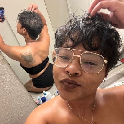 If words hurt you please gtf ✋🏽😂 29/TriniDahl/ 5’2/ Beautiful Beast 😈Only The Real Can Vibe💪🏽👑🖤🇹🇹 Free Mind😌🧞♀️🧚🏽 Humble AINT Me 🤗