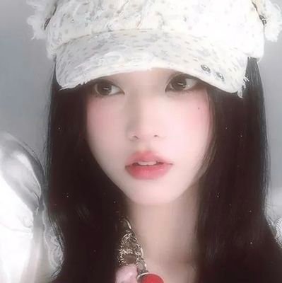 lengmxmk's profile picture. 💐