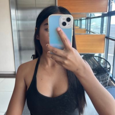 yorsbors19's profile picture. 