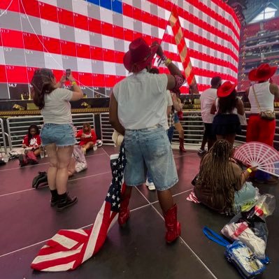 _JohnGardner's profile picture. You look lost, follow me