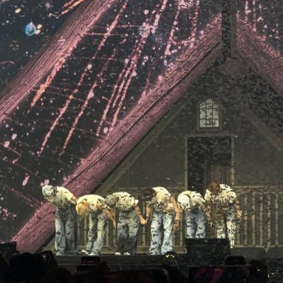 illmooni's profile picture. penat fikir caption anyway THEIR CB ON 20TH OCTOBER LET’S GOOO