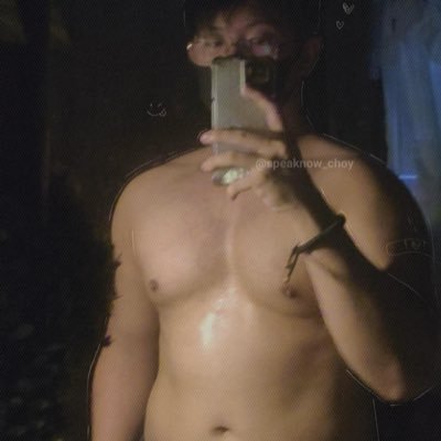 Hello, I am Vietnamese. I am a monk. I am a bit round. If anyone is interested, please contact me. 你好,我是越南人。我是个和尚。我有点胖。如果有人感兴趣,请联系我。
