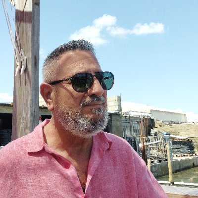 Écrivain- Essayiste - Directeur du cabinet OMBRE INGÉNIERIE - Gaulliste absolu
voir;
https://t.co/2fbC7q88LE
