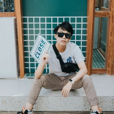 pratid296624's profile picture. 