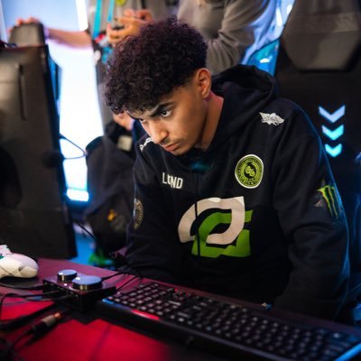 21 | 🇫🇷 @Halo Player for @OpTic | 2024 MVP and Halo World Champion. Business Inquiries : sabrikaci10@gmail.com