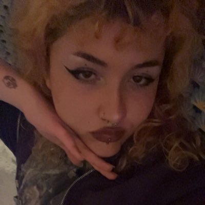 ✨Haroka 28 ans Dominatrice › La reine incontestée ⭐️de ce royaume... Soumettez-vous devant votre souveraine✨🆘Offrande 20€‼️