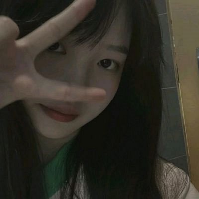 7ypuTV384ihvBr's profile picture. 