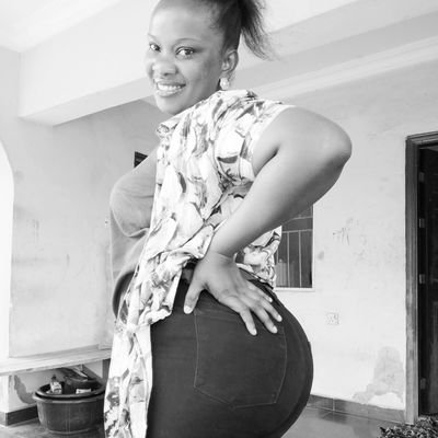 Abebecurvs's profile picture. A Great cook with a great curves 😘,Food vendor, i make liquid soap, chin chin,kulikuli,😋send ur order...lover of good music💃🏼