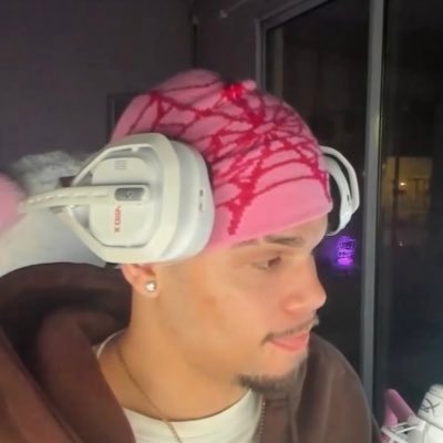 wtspazzy's profile picture. Kid With A Dream | Content Creator | https://t.co/SF10XAYXq1 | S.T.F| 182|