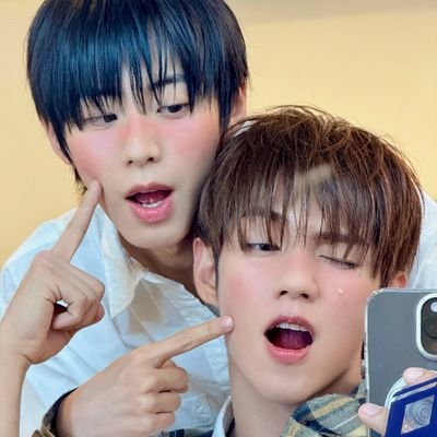☆゚.*・。゚gf ni dokyeom 𐙚 jeongcheol enjoyer ⋆ ˚。⋆୨୧˚ #방탄소년단 || #엔하이픈 || #세븐틴 || #아홉