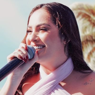 eu e os meus favoritos escutando justin bieber | (fan account)
•warrior nun supremacy | 🍓🪷🏹