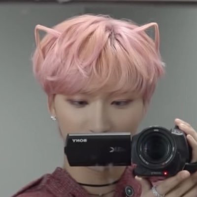 starlight starbright 🔮 505 ✶ niji en | kpop•ateez | genshin.. and a LOT of other hyperfixations ✶ en/fr/ⵣ/es🤏