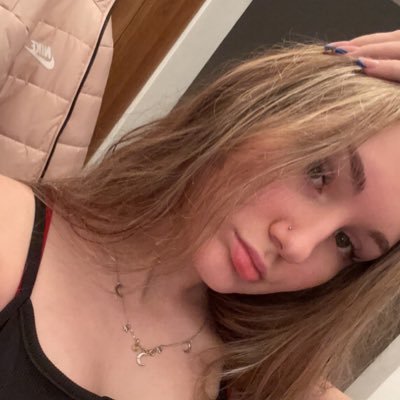 susanbegg2765's profile picture. Single and searching 😢❤️ Love to care to chat with 💕😍