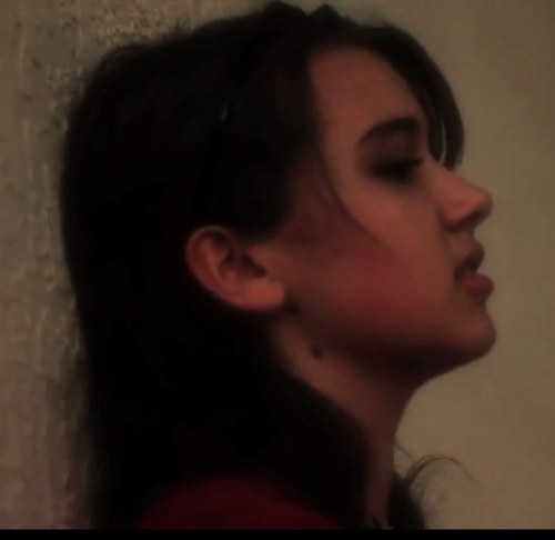 Abbey_Road_MYT's profile picture. Check out my Blogger to find out what MYT means (Hint: i sing,act,& play Piano)