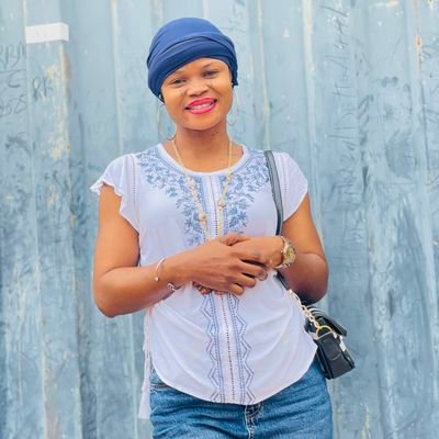 Muslimah,honest,pretty, decent,Discipline and responsible🙅♀️(StrongWoman)
community associate of Agbafian💯she learn,relearn and unlearn everyday✌️