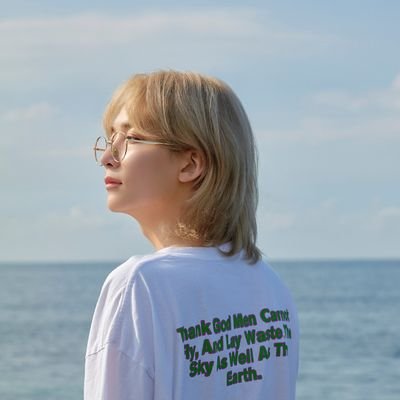 Dedicated for Fangirling and random rants|| 🇵🇭 || 22 || SVT • Bingo • Swiftie •한니해✨In this suffocating world, I still found little things that made me smile.