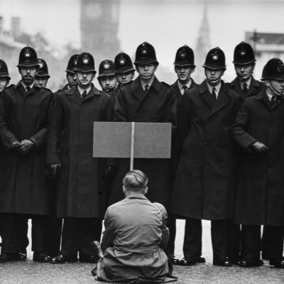 🇺🇾🇵🇸🏴🇮🇪🇷🇺In a time of universal deceit, telling the truth is a revolutionary act.