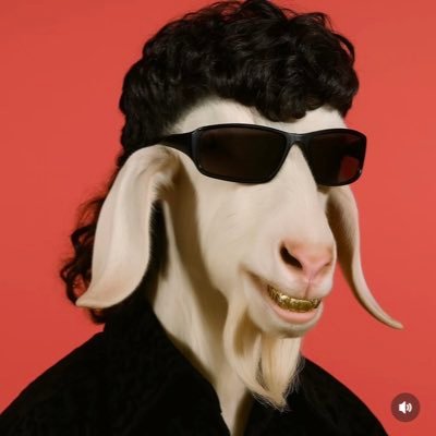 Chevy42000's profile picture. Crypto, Stocks, Surf, Books & Rock n’ Roll       @RealVision Alpha Member 🚀