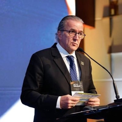 MartinRich9415's profile picture. 