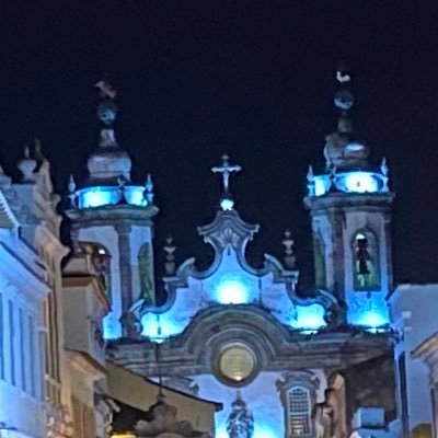 Um ótimo equilíbrio da liberdade, uma dose de sacanagem e um chamego quando necessário