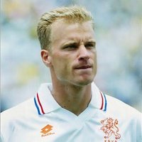 Dennis (@10_bergkampp) Twitter profile photo