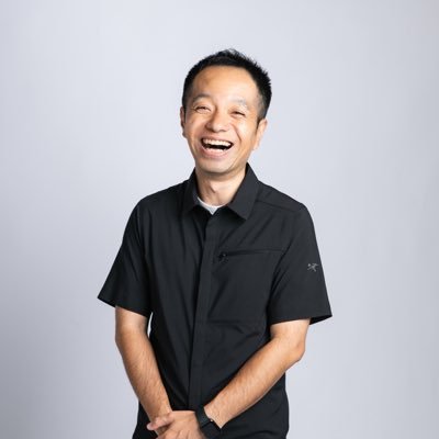 福岡のIT企業〈カラビナテクノロジー〉で人事・採用・広報を担当。NPO法人ファザーリング・ジャパン九州理事。
「好きな時に、好きな場所で、好きなことを」「現状維持は衰退の始まり」を信条に、しなやかに人生をデザイン中。
あのLIGにも登場→https://t.co/aSnM39U8WY