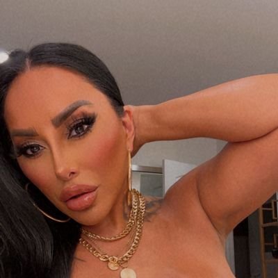 Charlotteth363's profile picture. Love American 🇱🇷, Love Tesla 🚀